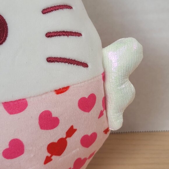 Squishmallows Hello Kitty Angel Valentine's 2025 Pink Red Hearts Plush Toy 8 in - Picture 9 of 15